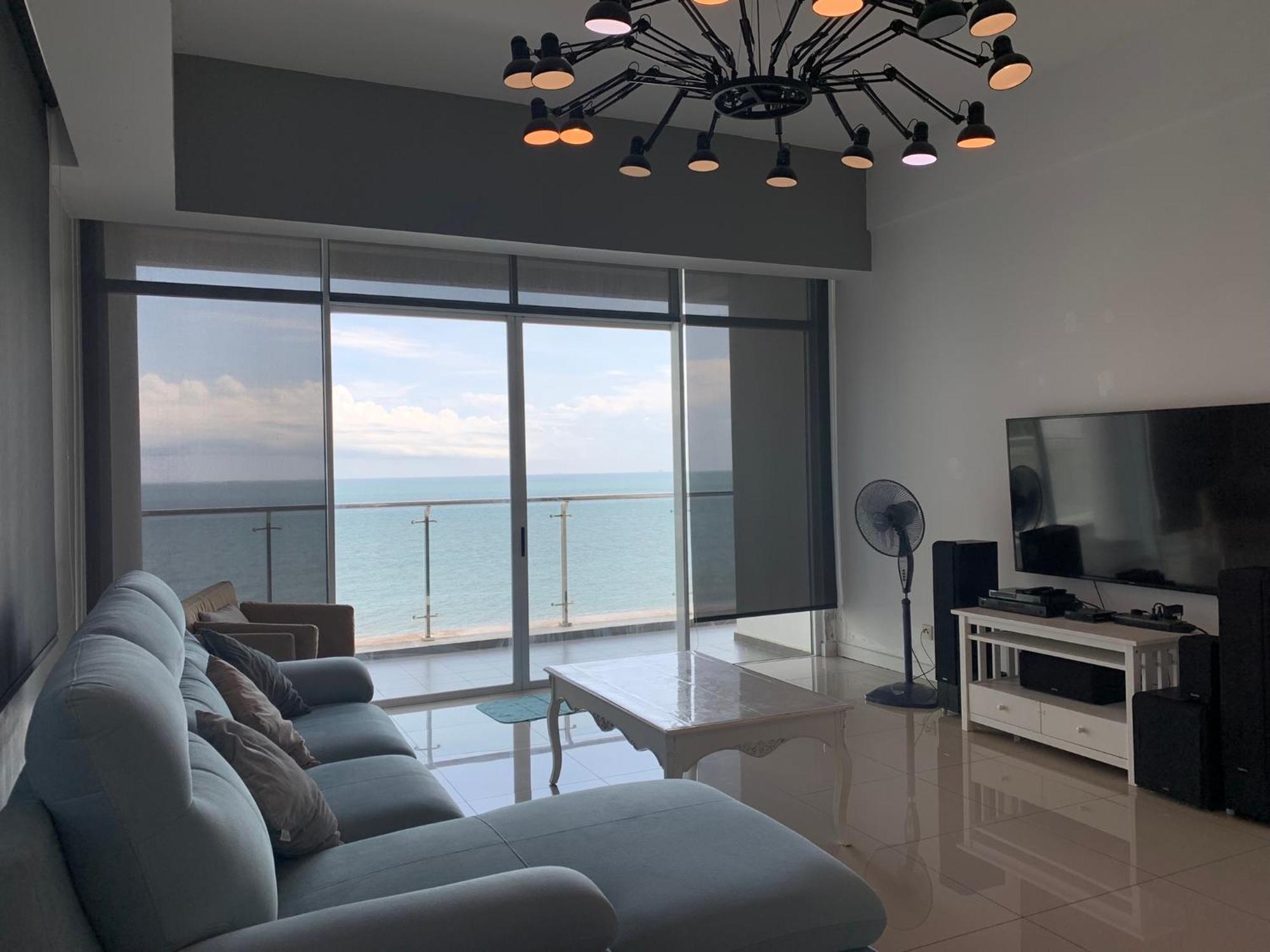 Bay Resort Condominium, 7, Beach-Front Sea View, 6-8 Pax Miri Exteriér fotografie